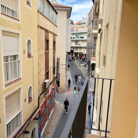Apartamentos Carmela Benidorm Bagian luar foto